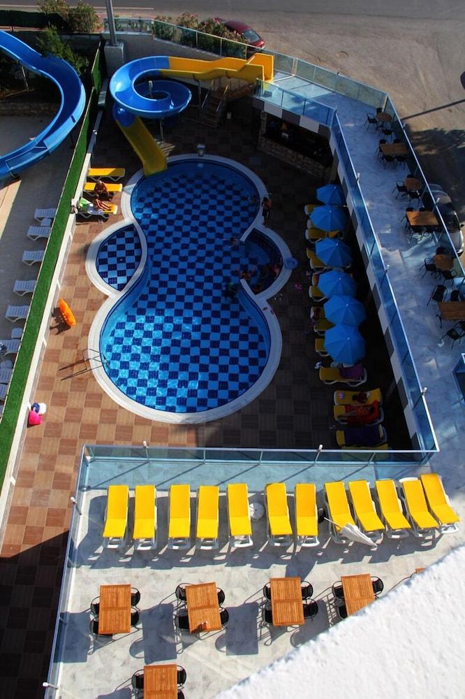 Merlin Beach Park Hotel Tosmur Extérieur photo