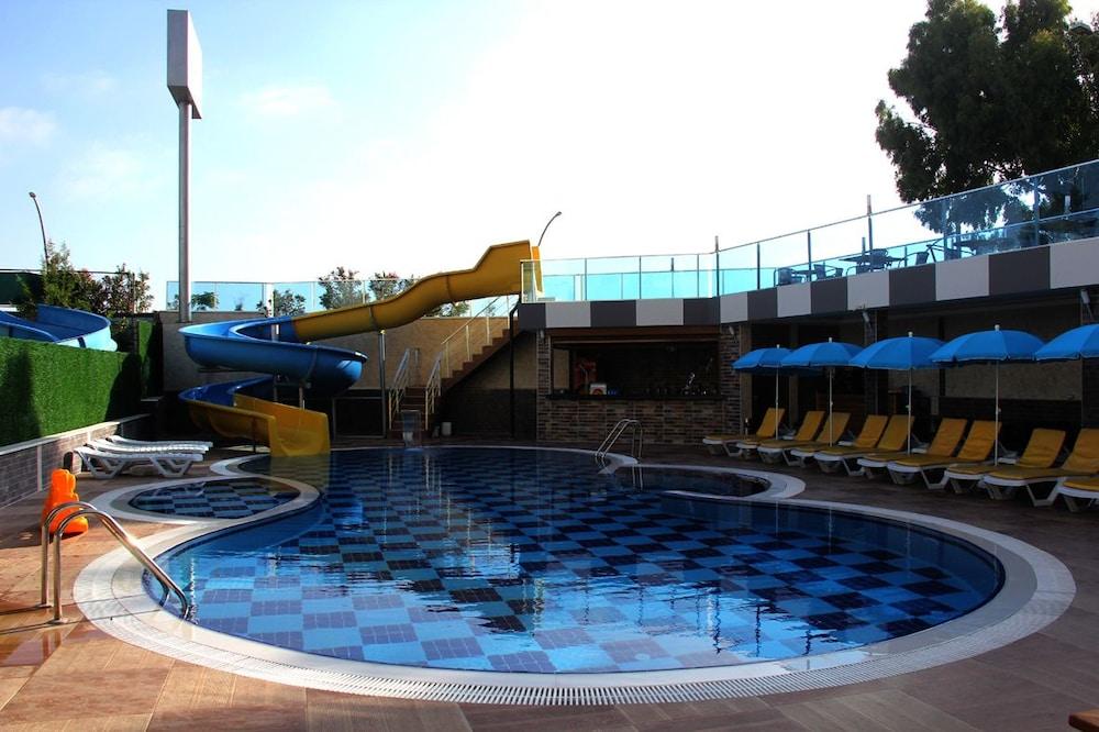 Merlin Beach Park Hotel Tosmur Extérieur photo