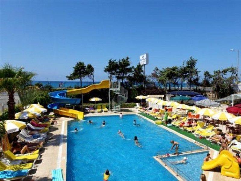 Merlin Beach Park Hotel Tosmur Extérieur photo